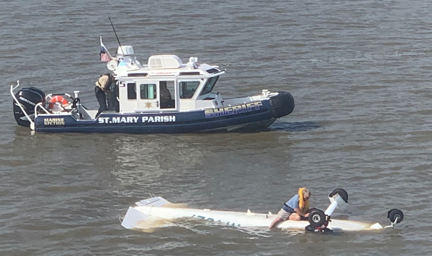 https://digital-release.wgno.com/news/louisiana/coast-guard-pulls-pilot-from-wreckage-in-waters-south-of-morgan-city