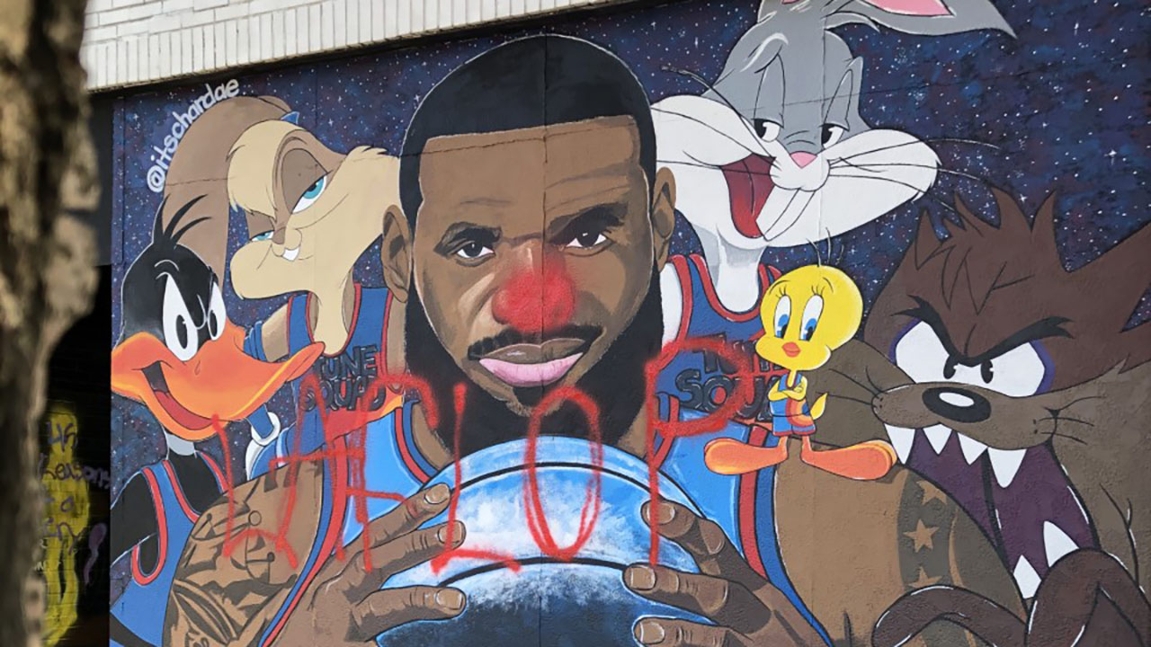 https://digital-release.wgno.com/news/lebron-james-space-jam-mural-vandalized-in-hometown/