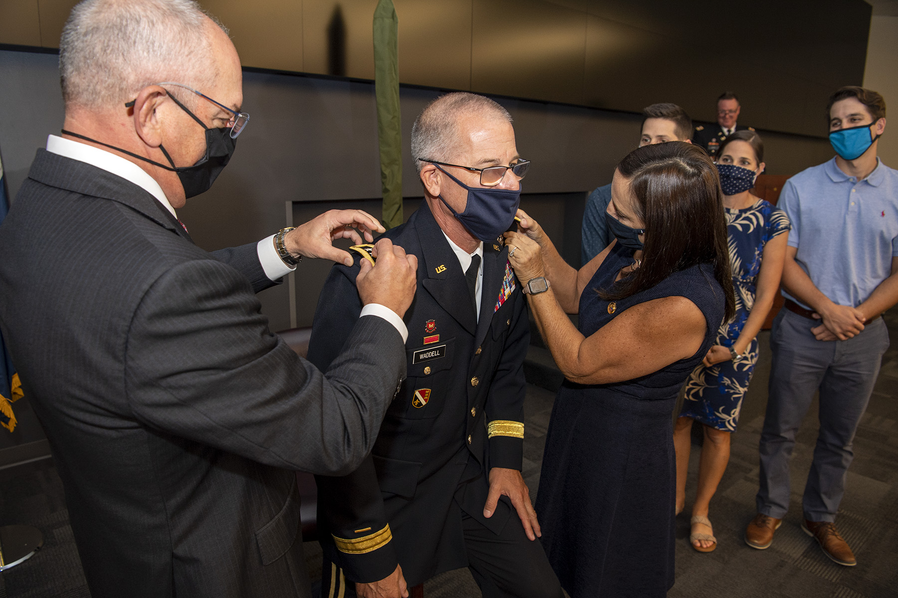 https://digital-release.wgno.com/news/louisiana/gov-edwards-pins-new-louisiana-national-guard-two-star-general