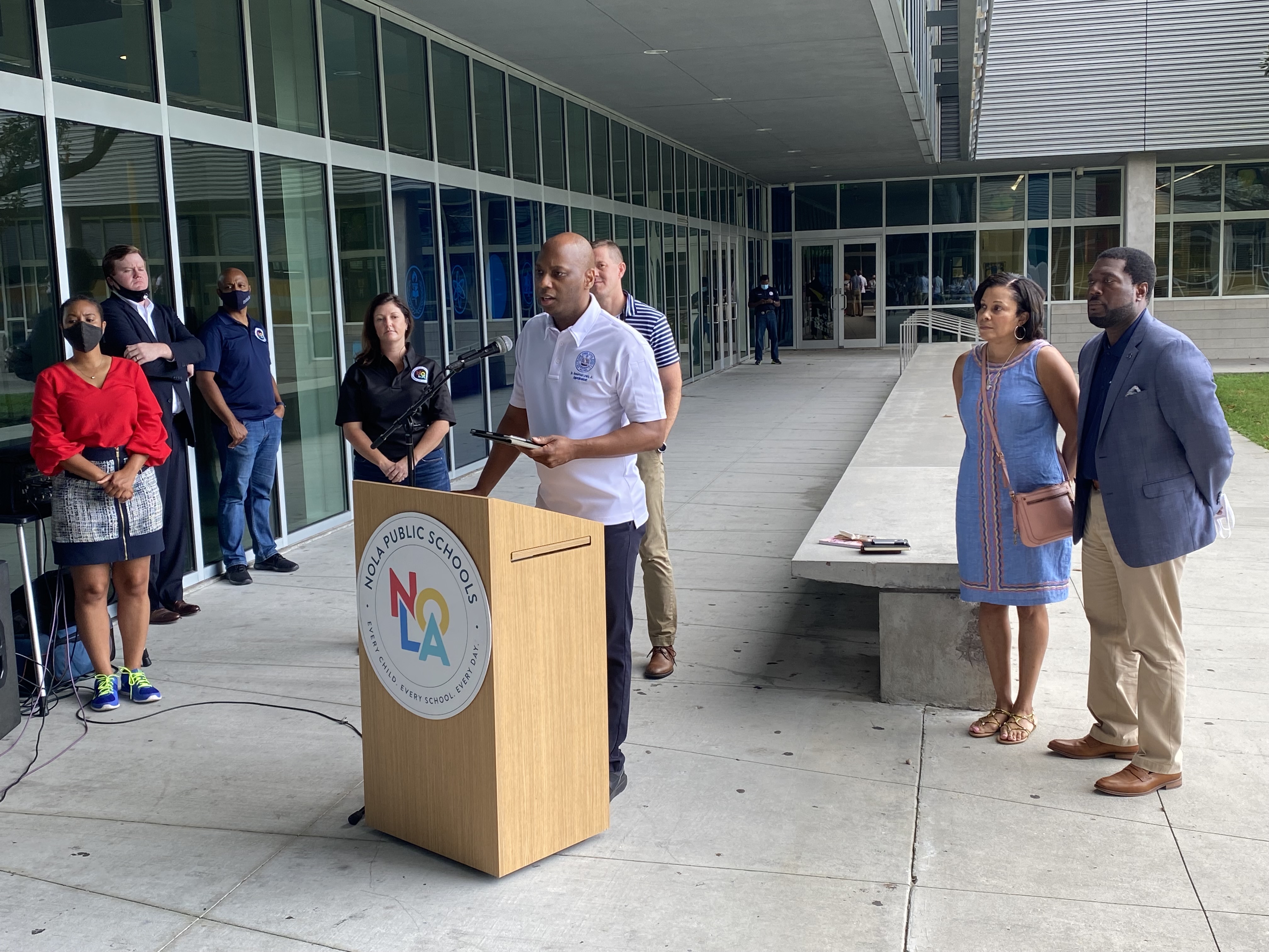 https://digital-release.wgno.com/news/local/nola-ps-talks-needs-reopening-doors-following-hurricane-ida/(opens in a new tab)