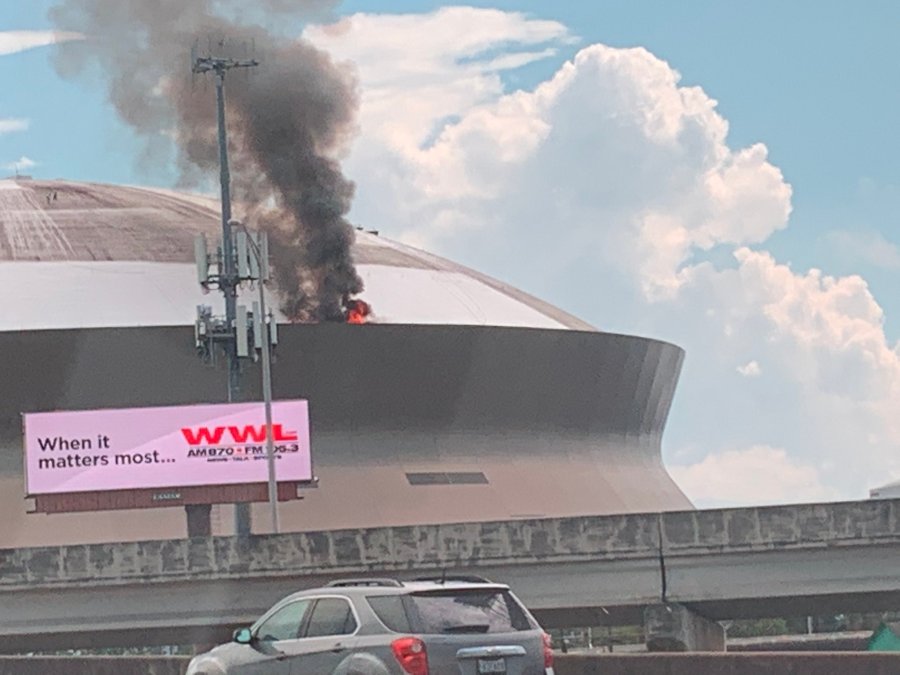 https://digital-release.wgno.com/news/local/watch-smoke-flames-billow-from-roof-of-superdome/