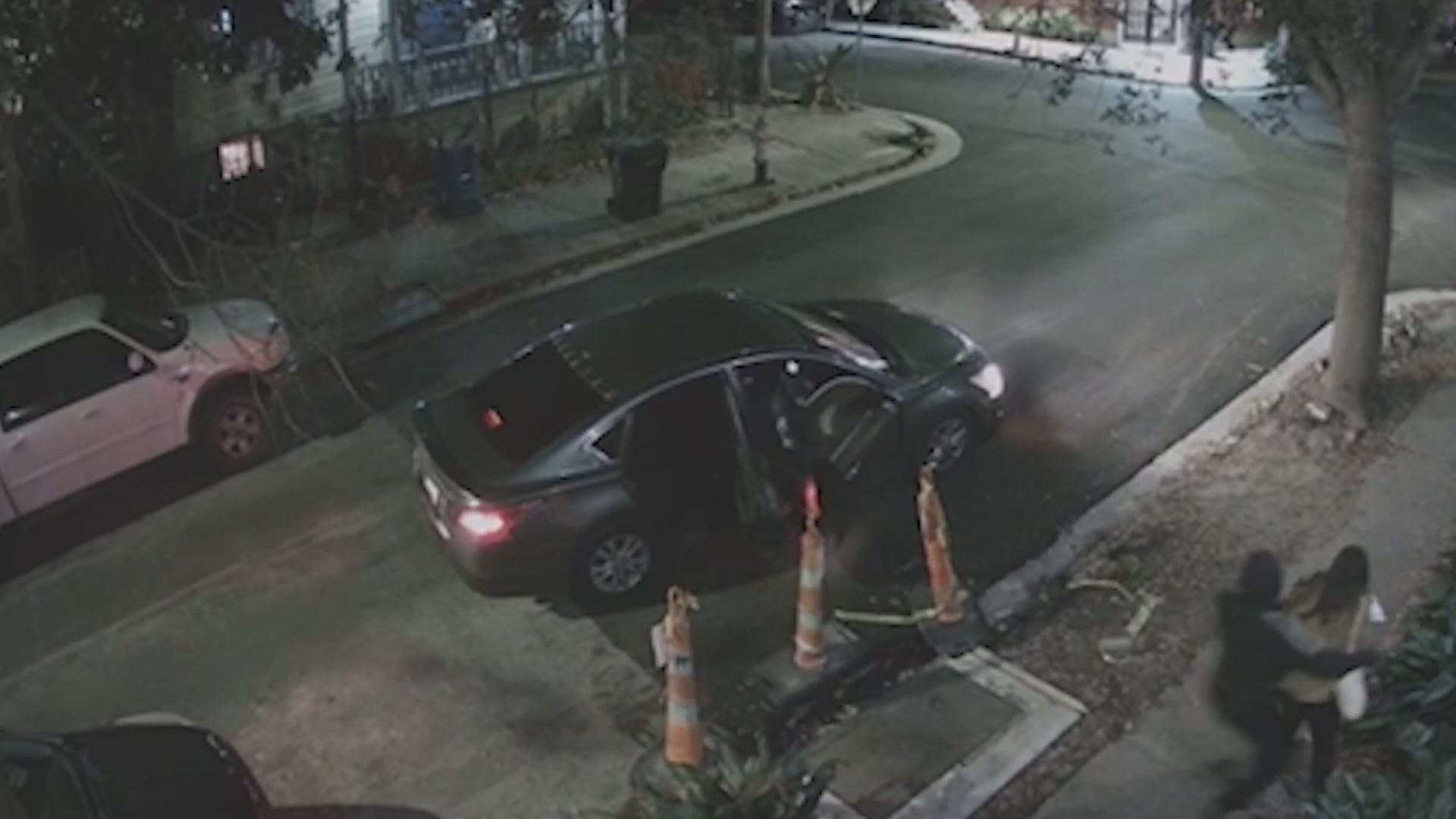 https://digital-release.wgno.com/news/watch-frightening-video-shows-two-trying-to-kidnap-a-woman-in-marigny