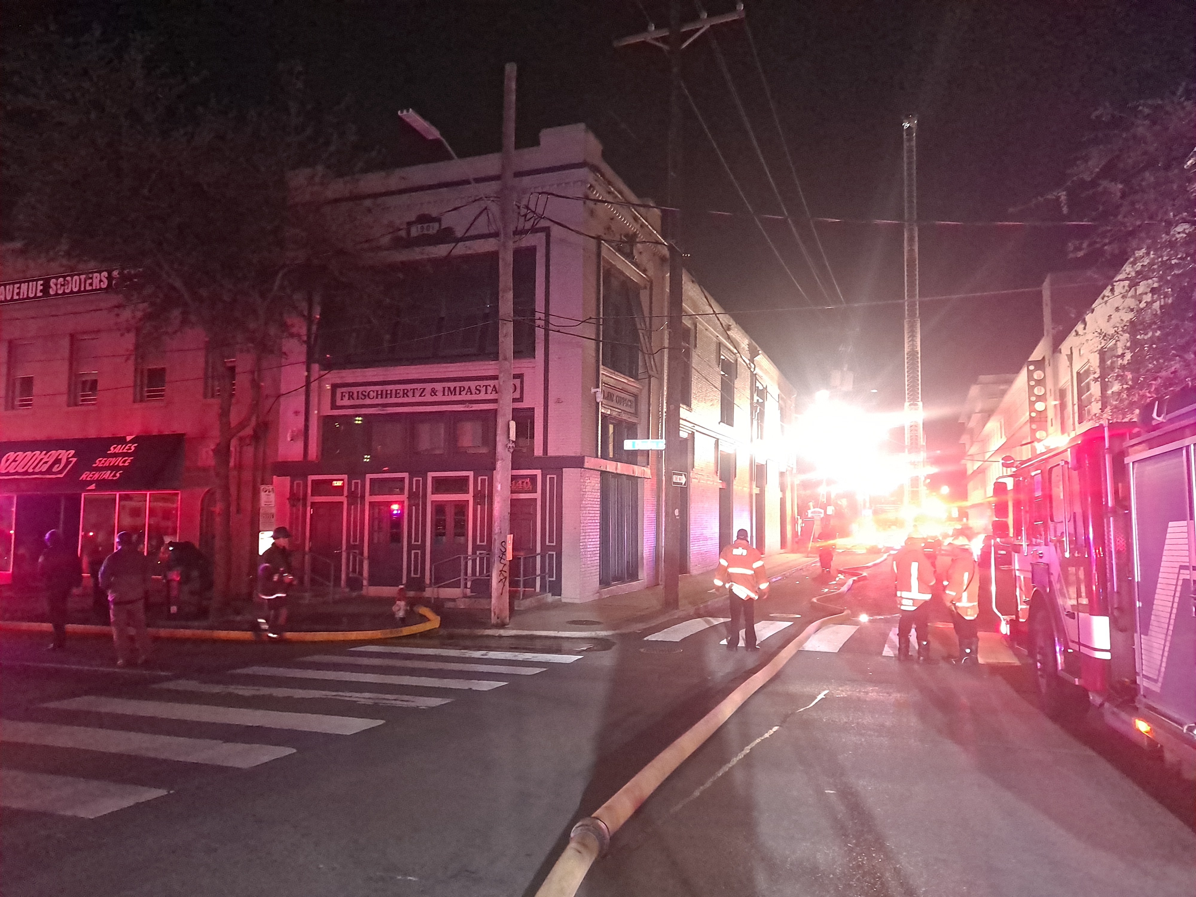 https://digital-release.wgno.com/news/nofd-battles-blaze-on-st-charles/