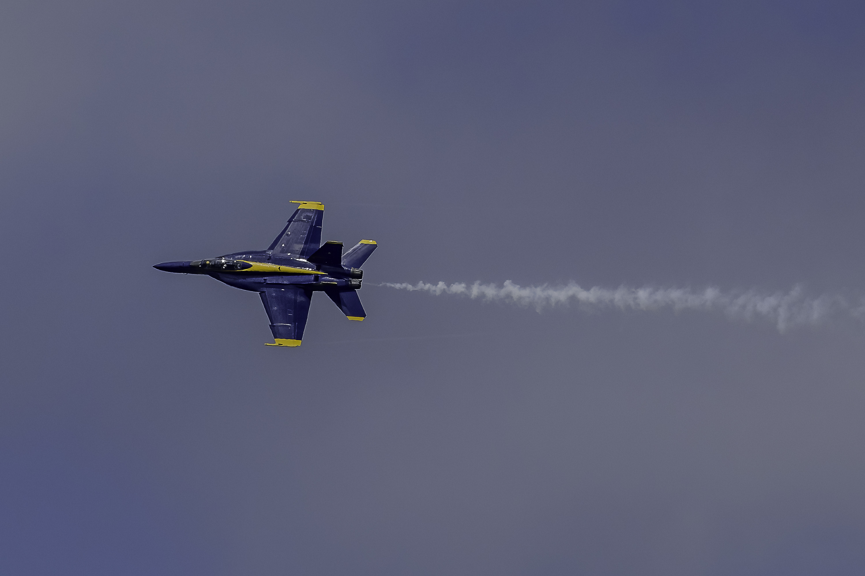 https://digital-release.wgno.com/news/local/gallery-see-the-spectacular-blue-angels-soar-in-new-orleans-air-show/