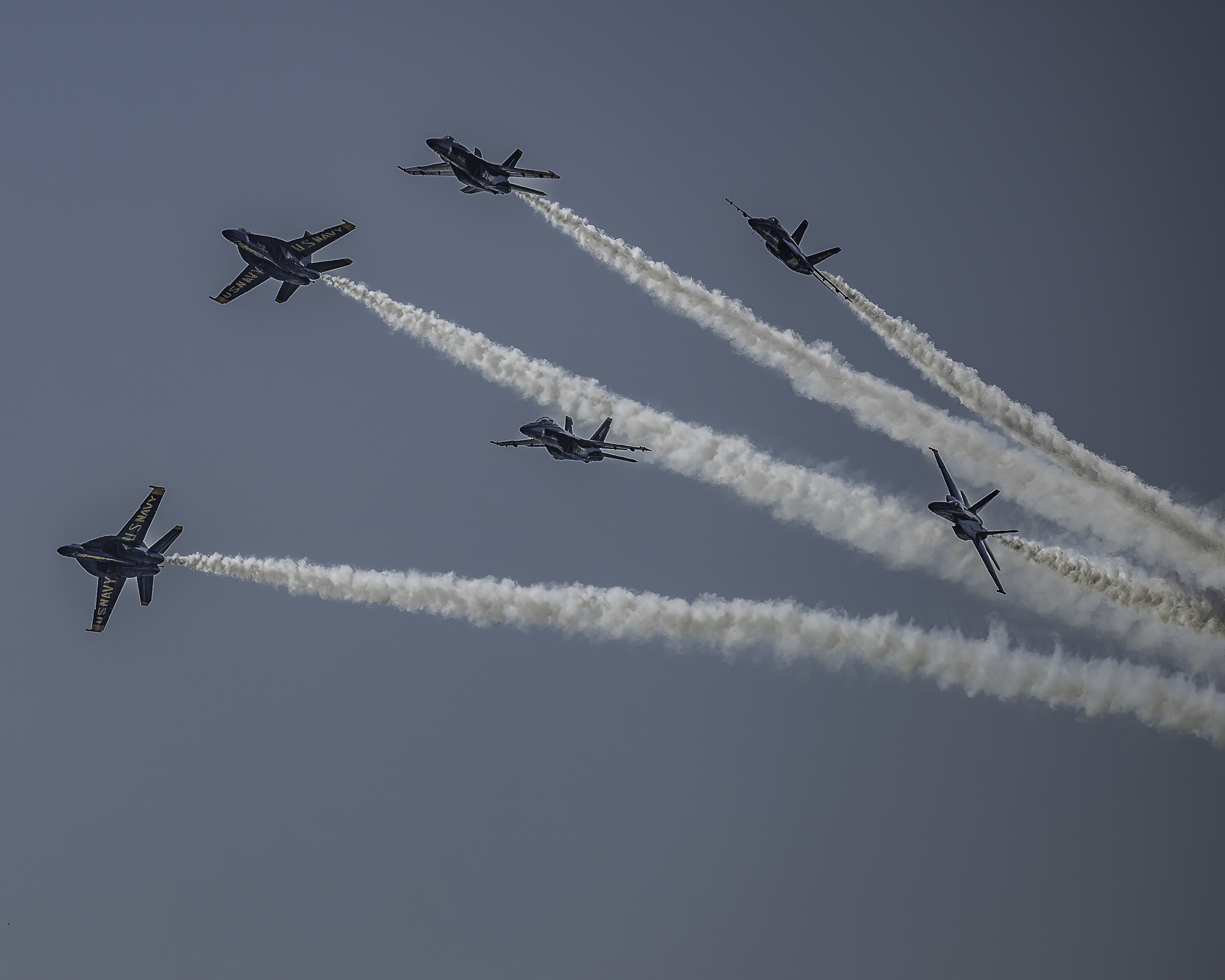 https://digital-release.wgno.com/news/local/gallery-see-the-spectacular-blue-angels-soar-in-new-orleans-air-show/