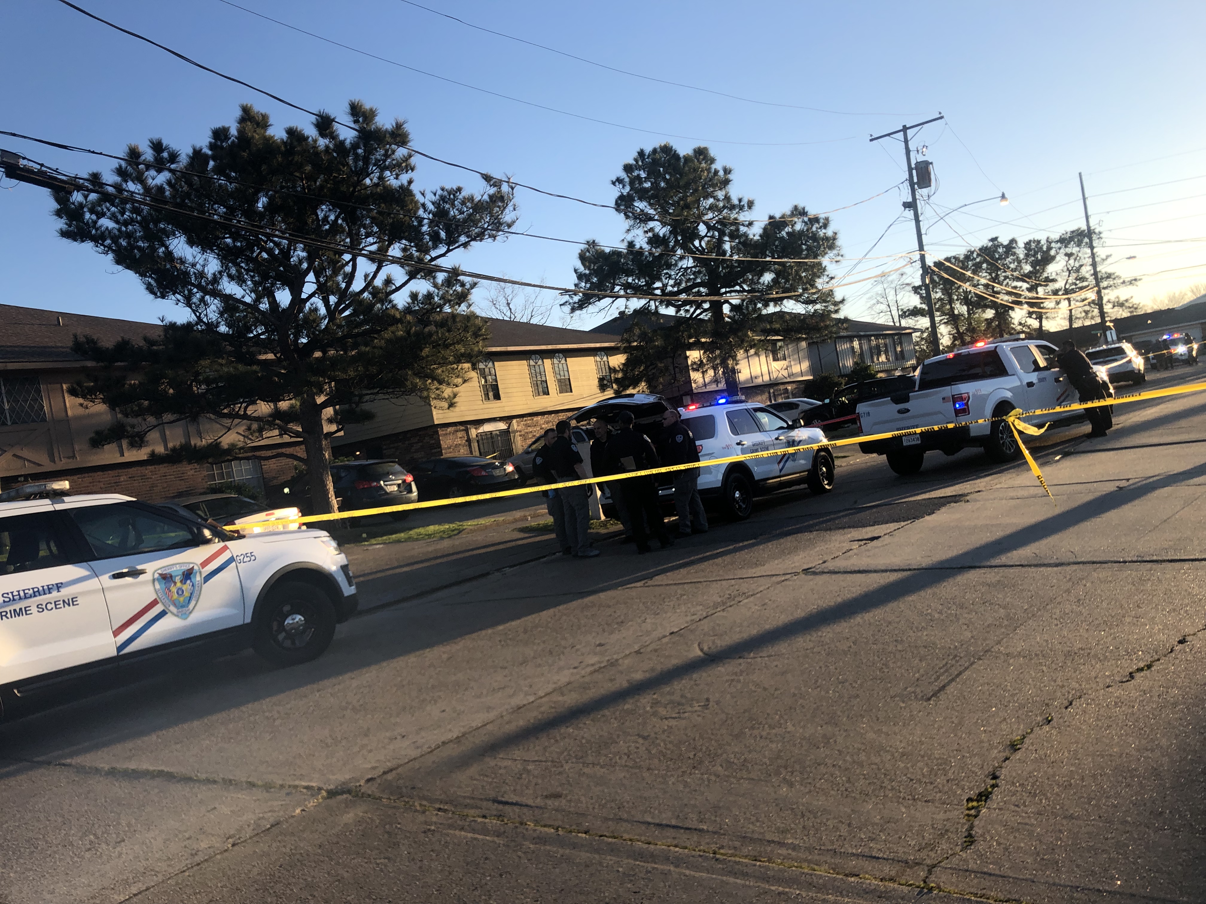 https://digital-release.wgno.com/news/crime/one-dead-two-wounded-in-apartment-complex-shooting-in-harvey/
