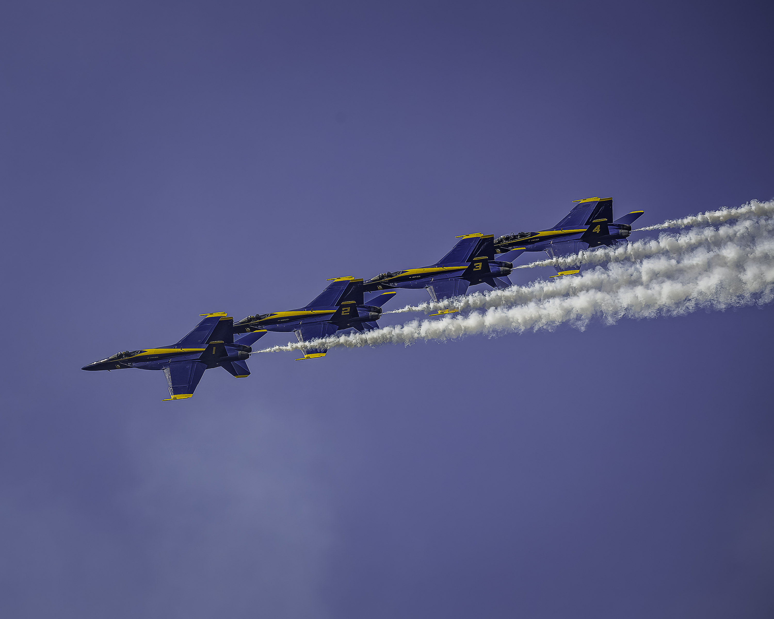 https://digital-release.wgno.com/news/local/gallery-see-the-spectacular-blue-angels-soar-in-new-orleans-air-show/
