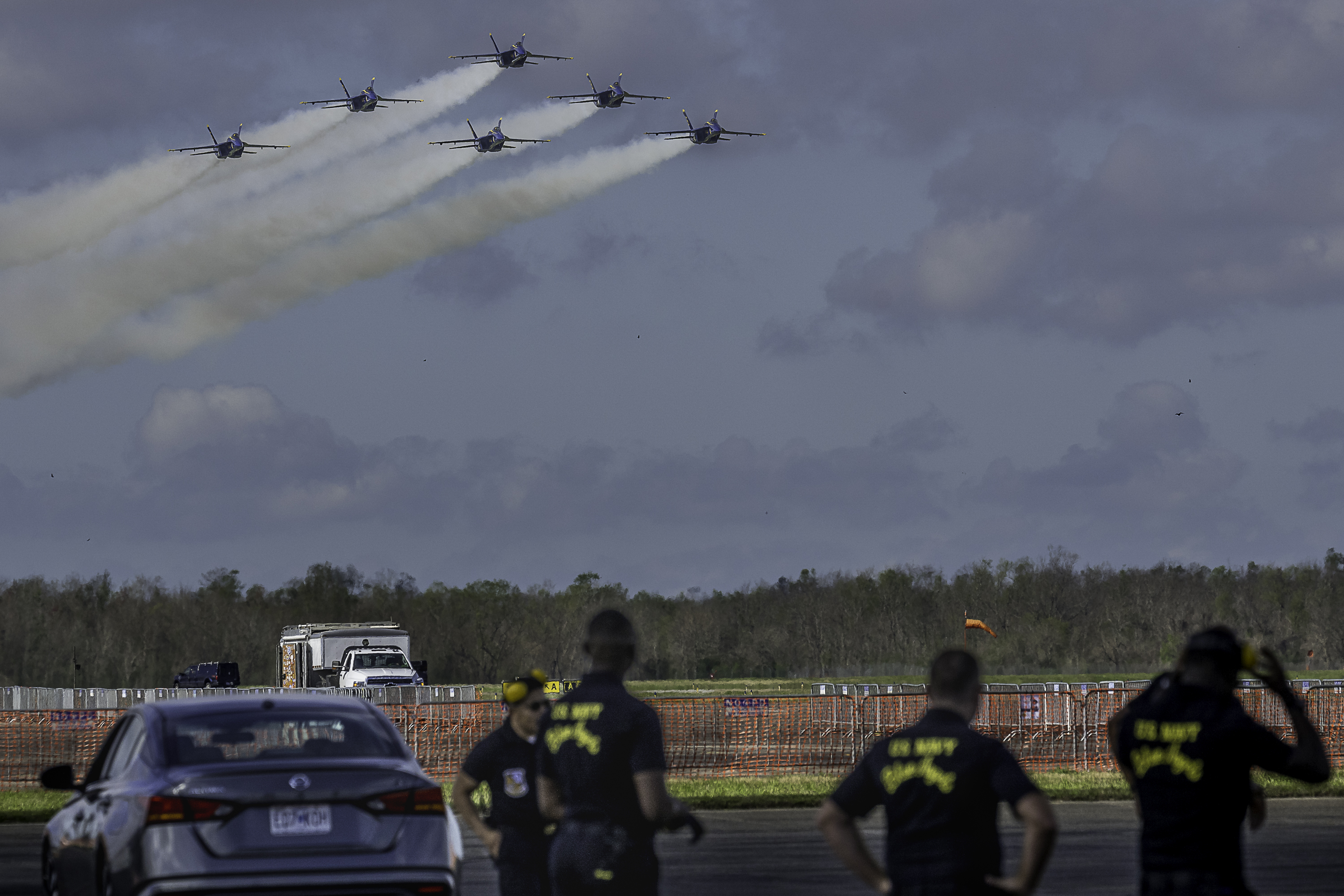 https://digital-release.wgno.com/news/local/gallery-see-the-spectacular-blue-angels-soar-in-new-orleans-air-show/