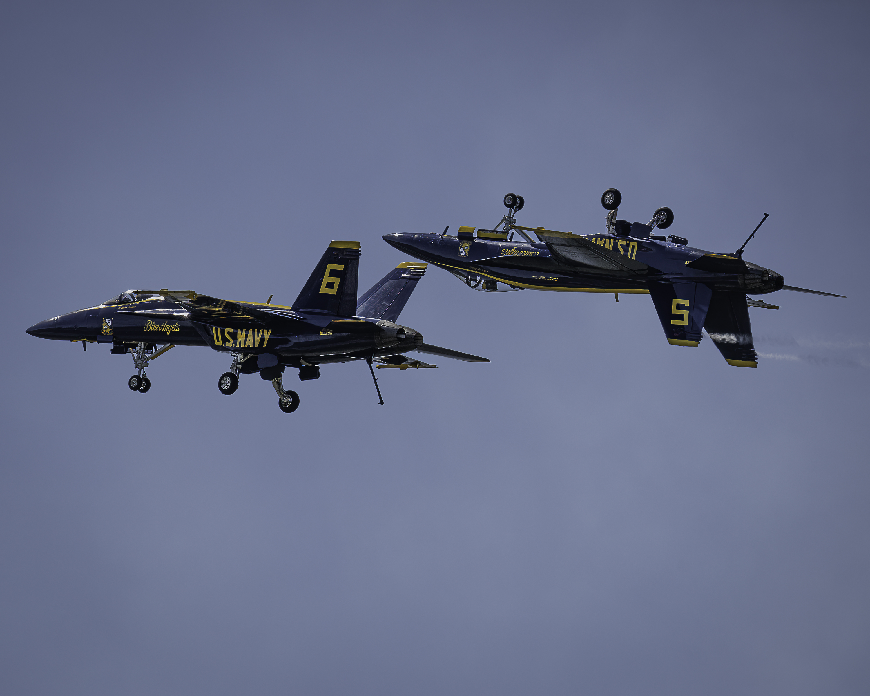 https://digital-release.wgno.com/news/local/gallery-see-the-spectacular-blue-angels-soar-in-new-orleans-air-show/